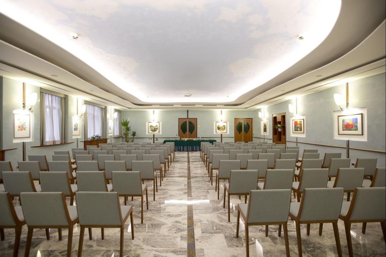 Palace Hotel Moderno Pordenone Esterno foto