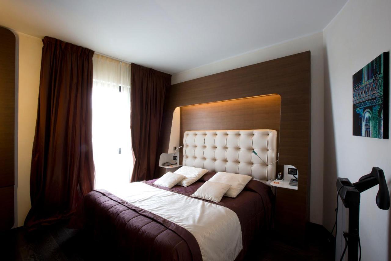 Palace Hotel Moderno Pordenone Esterno foto