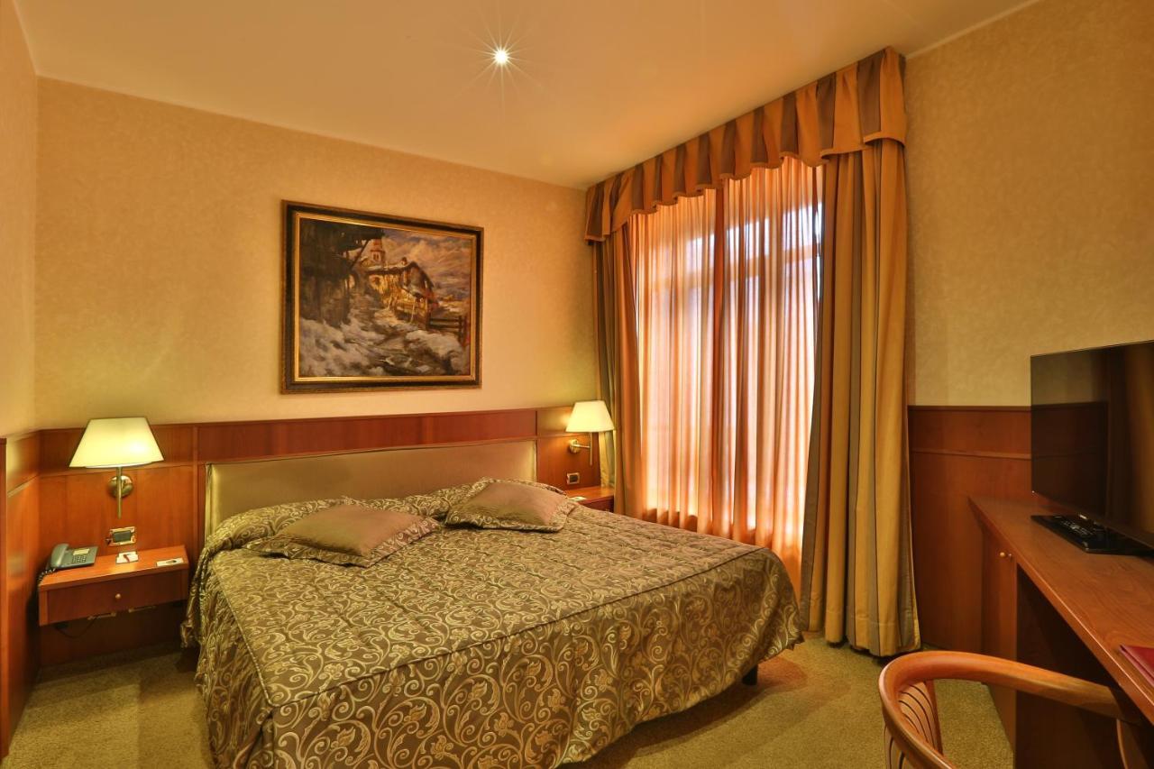 Palace Hotel Moderno Pordenone Esterno foto